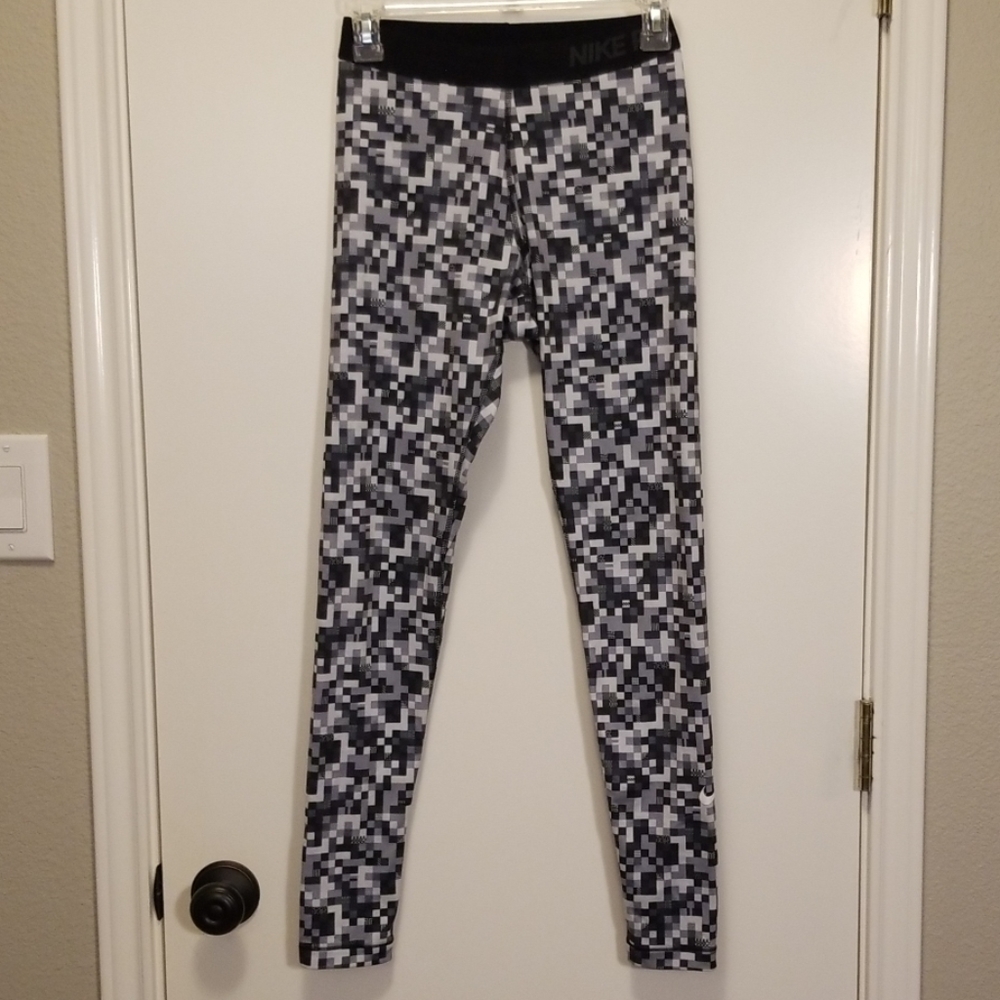 Nike pixelated leggings